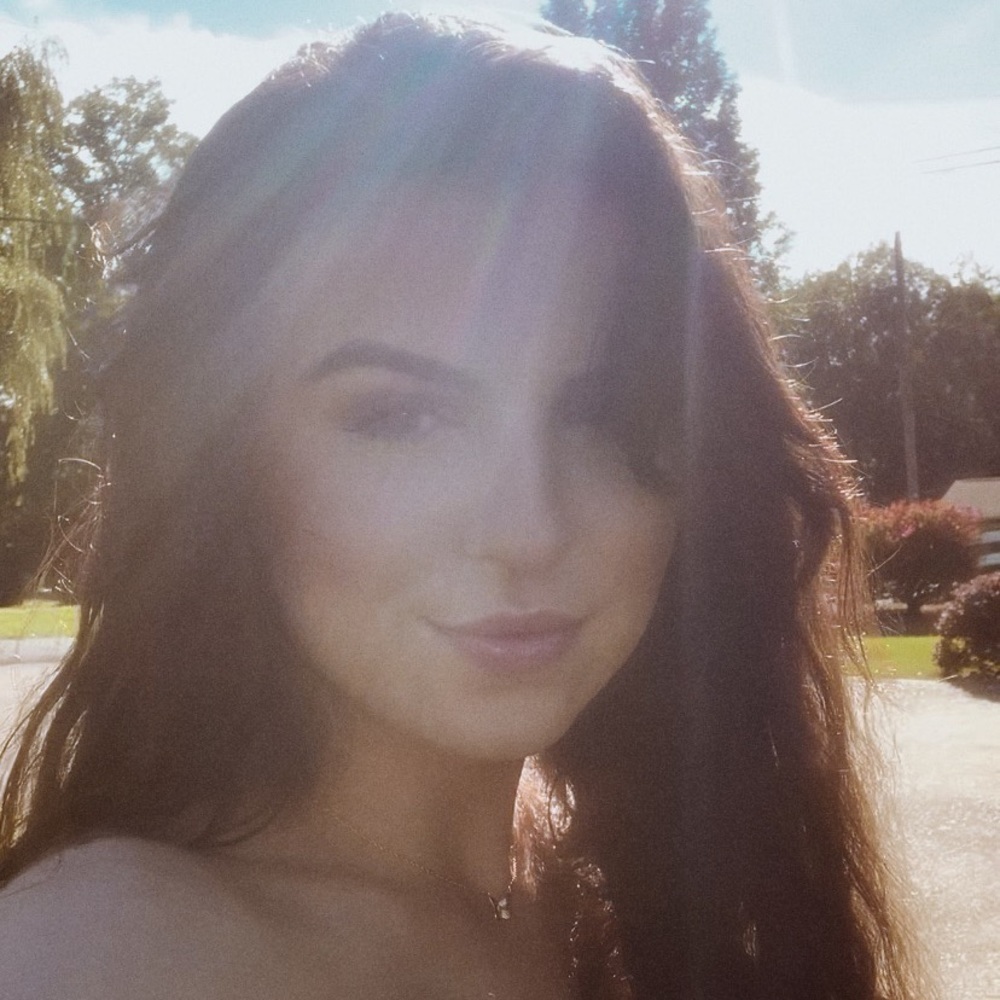 Meet your Posher, Maegan